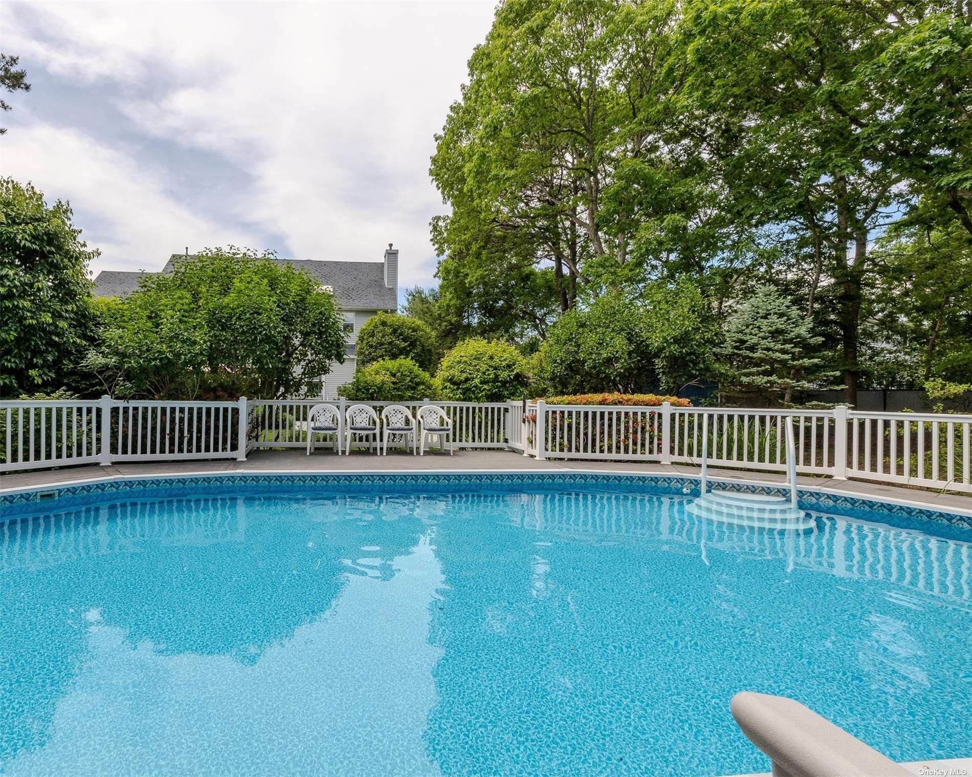 Property Photo:  53 Ridgefield Drive  NY 11786 