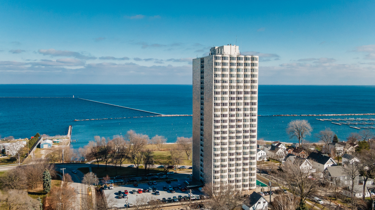 Property Photo: 2525 S Shore Dr 23A WI 53207