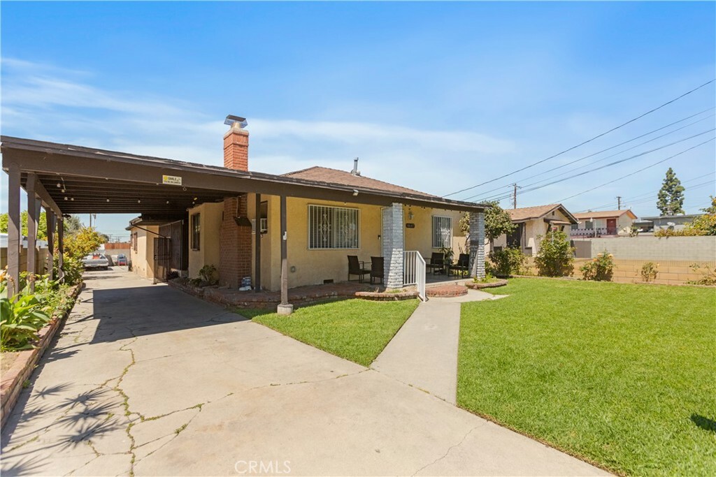 Property Photo:  4647 Walnut Avenue  CA 90660 