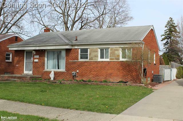 25336 Ronald  Roseville MI 48066 photo