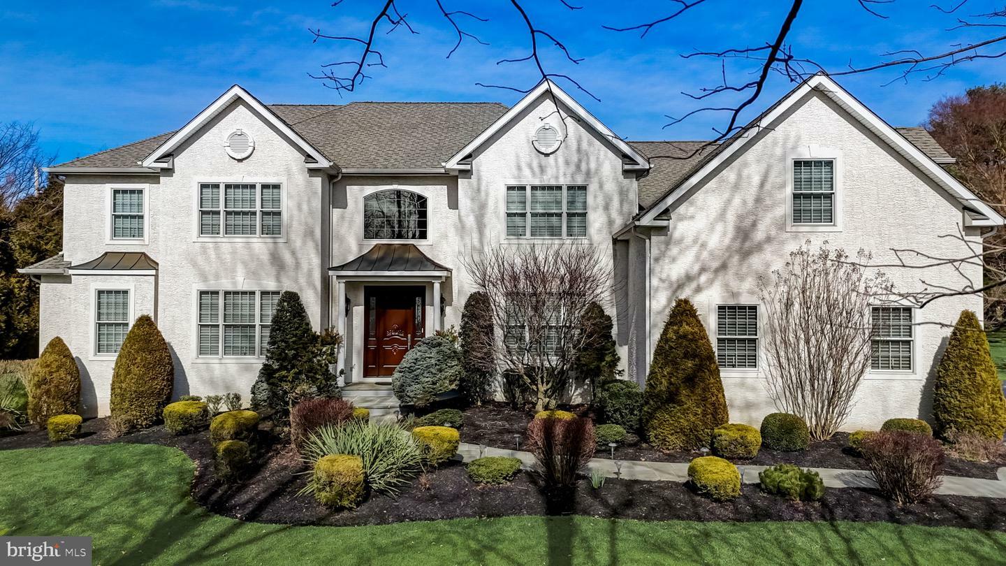 Property Photo: 1400 Twin Pond Drive PA 19025
