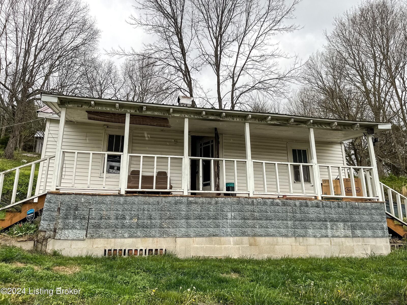 Property Photo:  890 Yeaman Rd  KY 42721 
