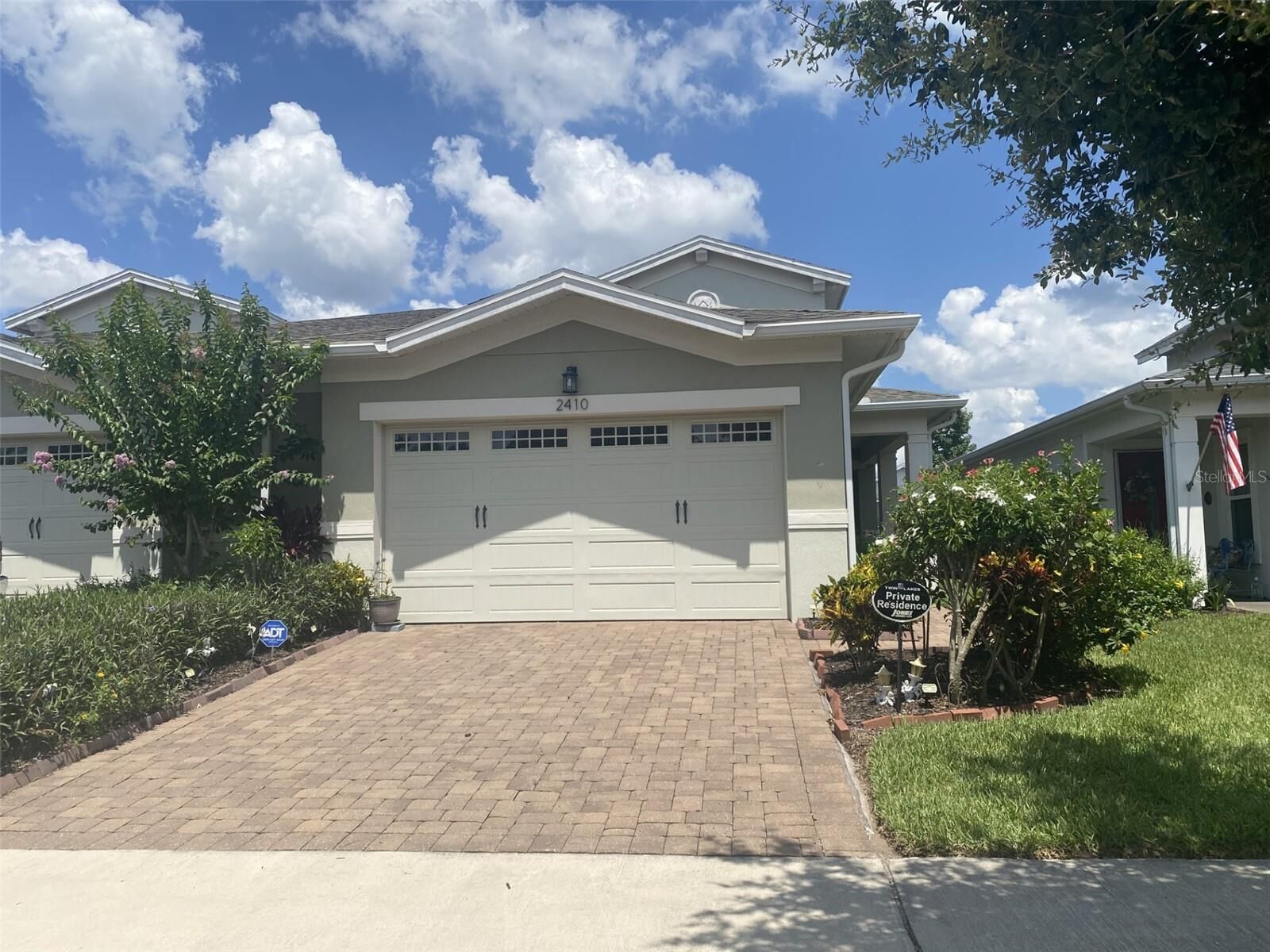 Property Photo:  2410 Datura Loop  FL 34772 