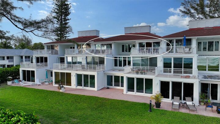 Property Photo:  5055 Gulf Of Mexico Drive 535  FL 34228 