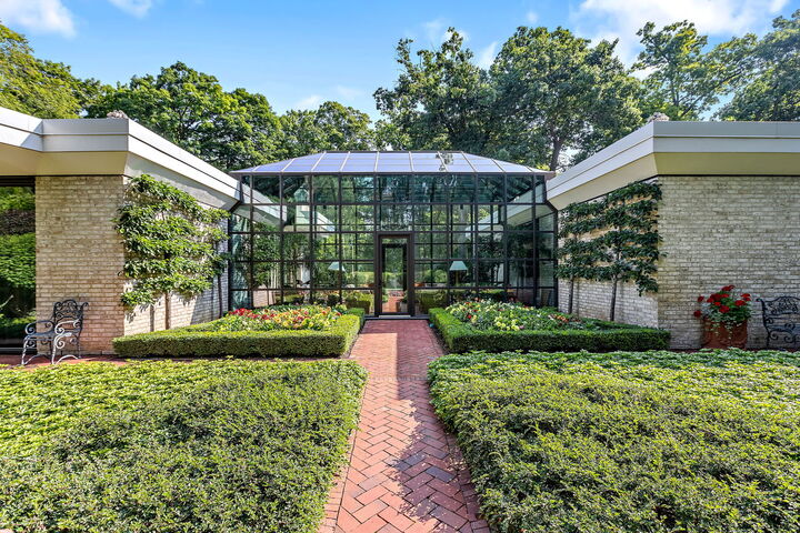 Property Photo: 240 Shore Acres Circle IL 60044