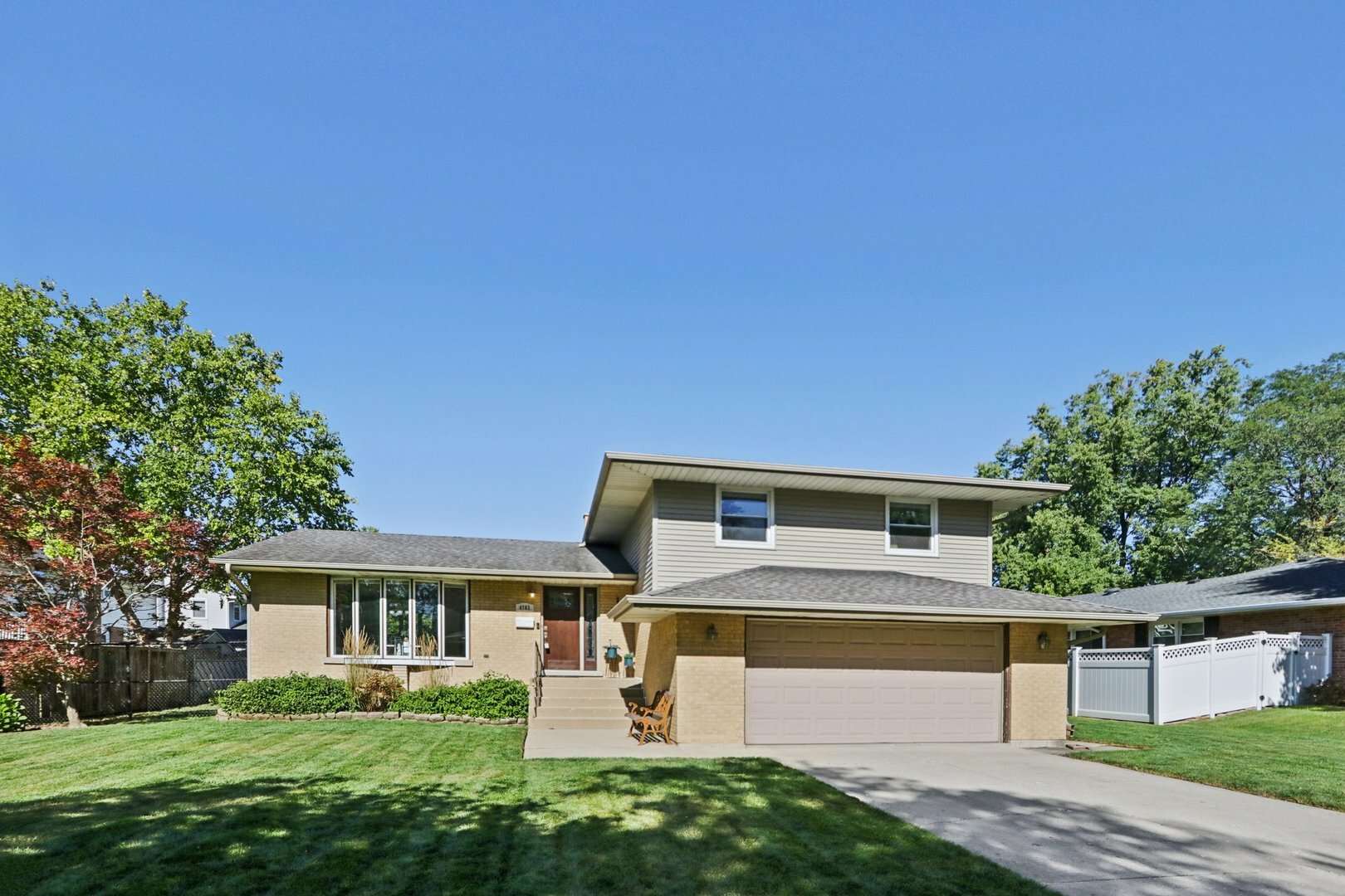 Property Photo:  4703 Thorntree Lane  IL 60008 