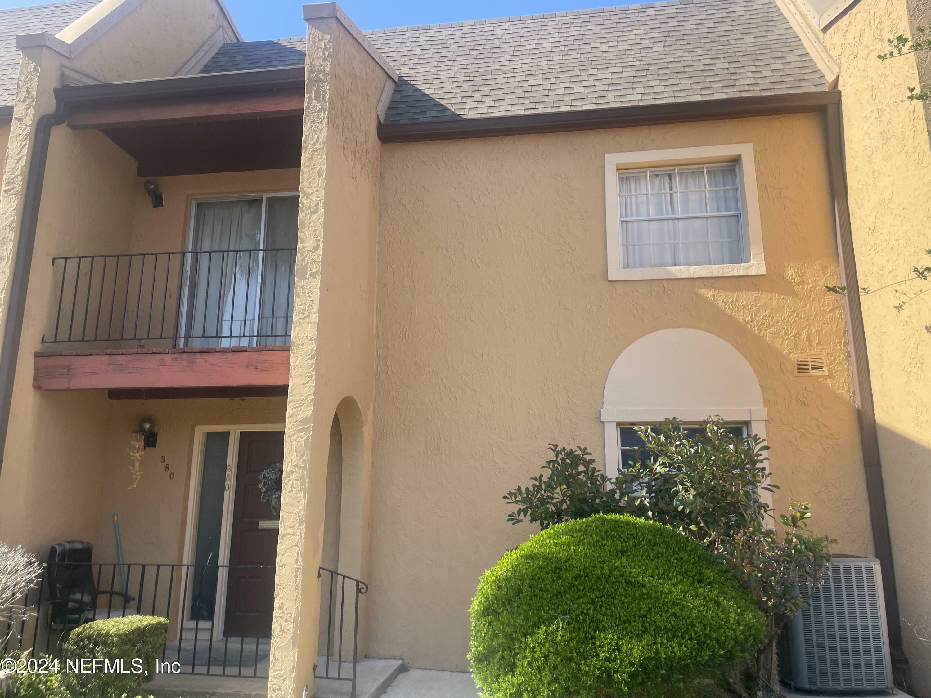 Property Photo: 380 Raleigh Road 12 FL 32225