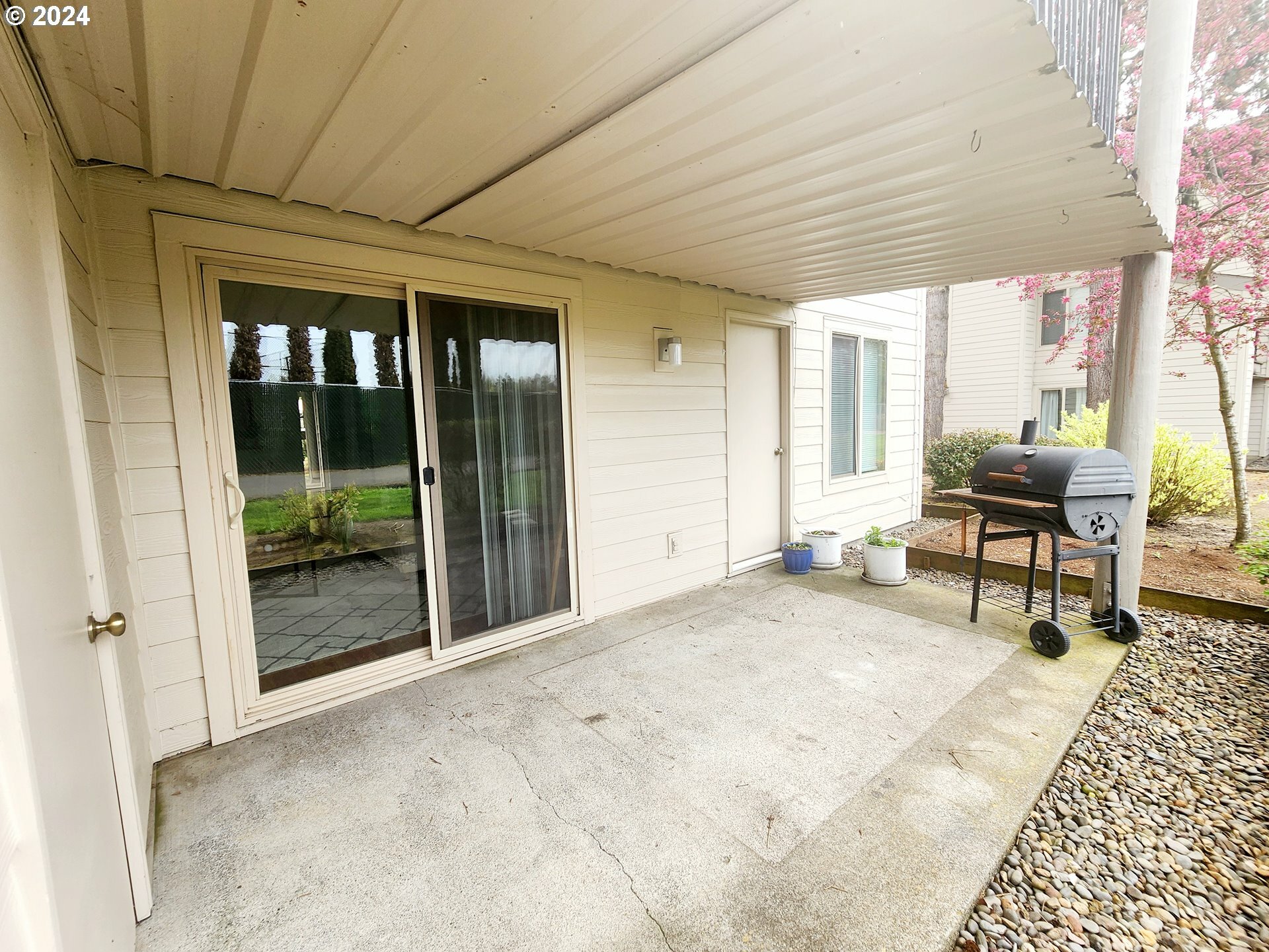 Property Photo:  10253 SW Trapper Ter  OR 97008 