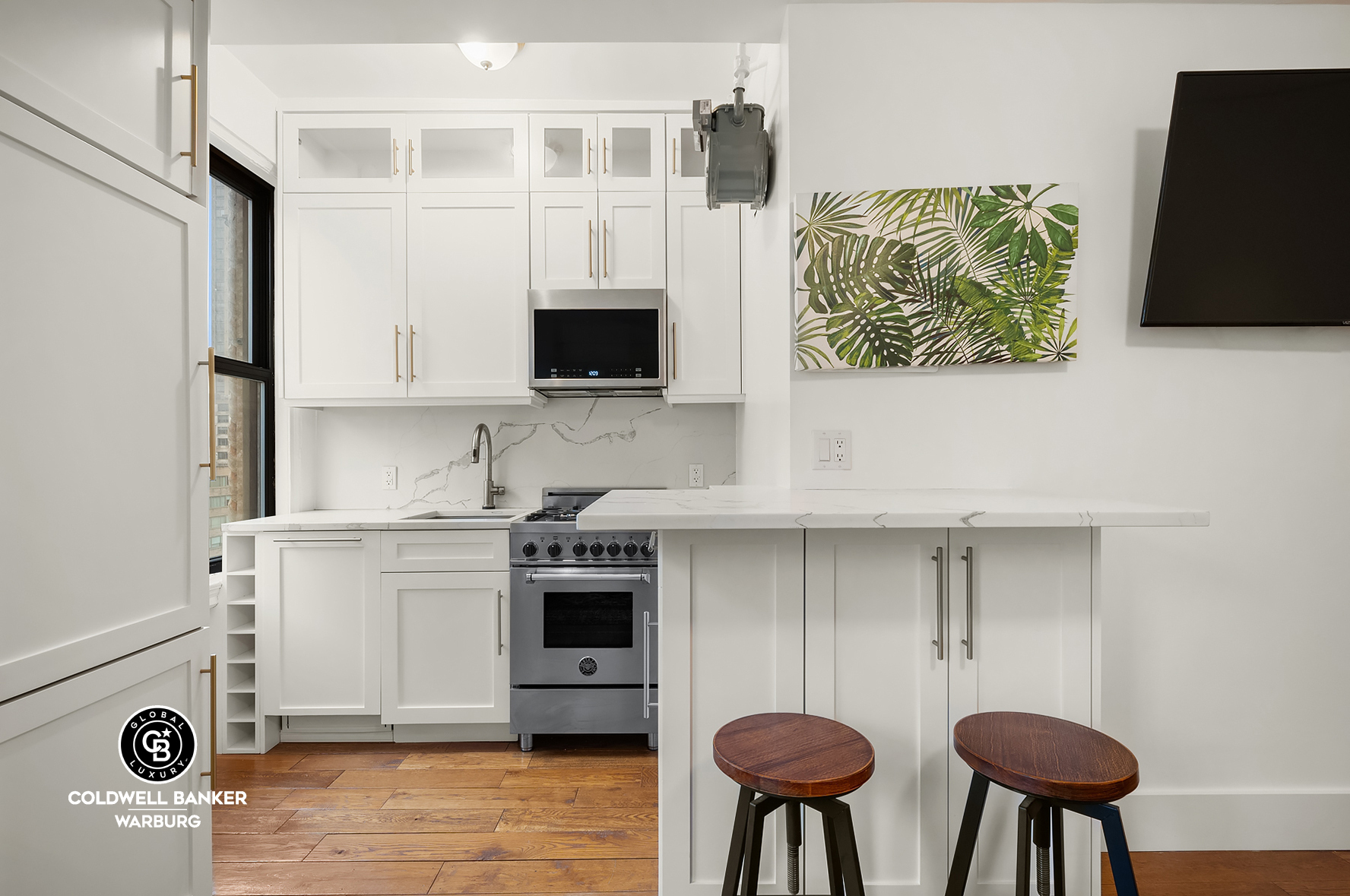 Property Photo: 243 W End Avenue 1412 NY 11235