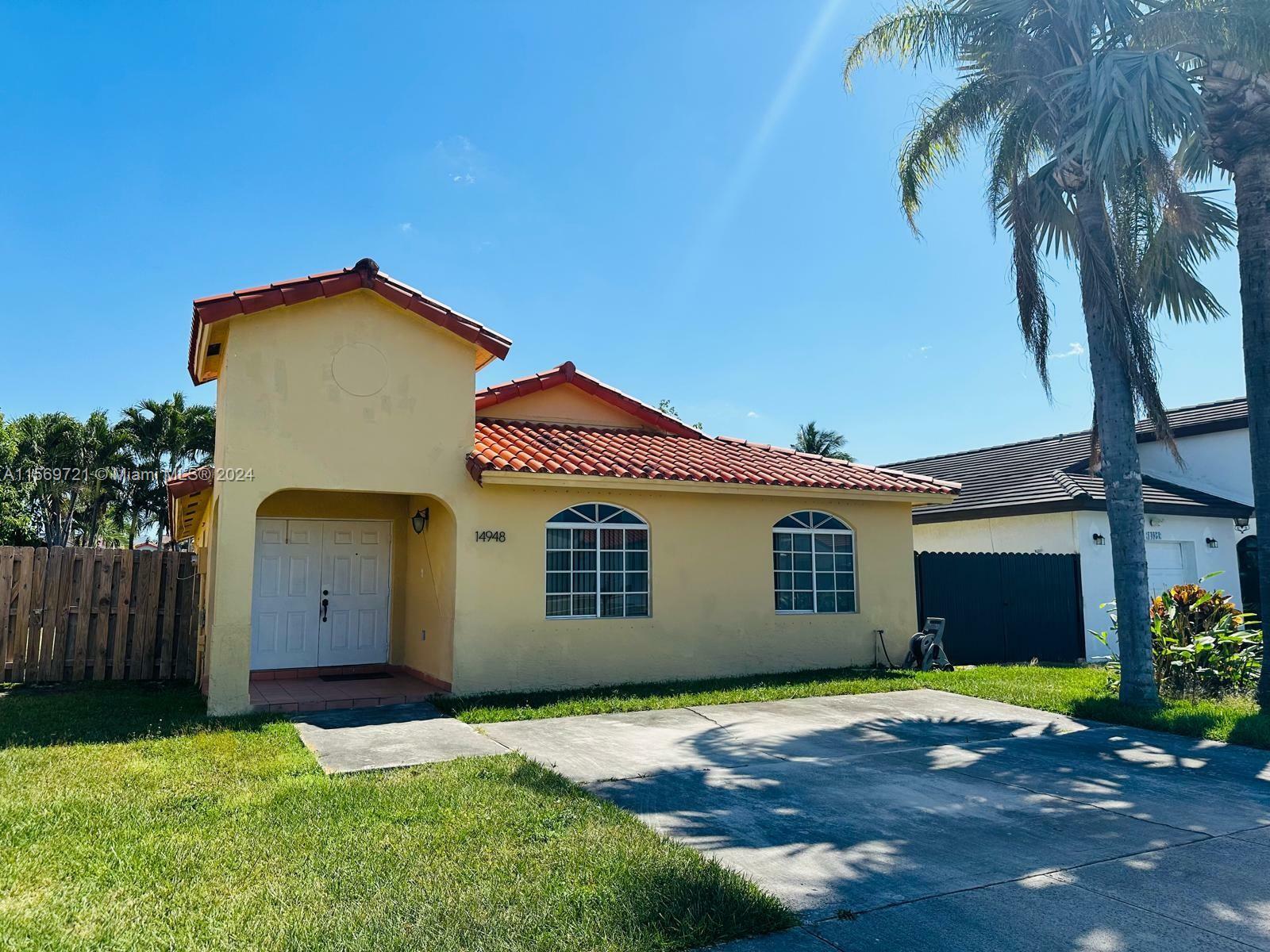 Property Photo:  14948 SW 38th Ter 0  FL 33185 