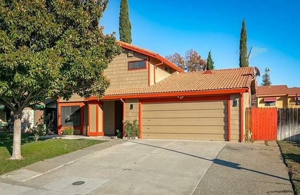 Property Photo:  3090 Azevedo Drive  CA 95833 