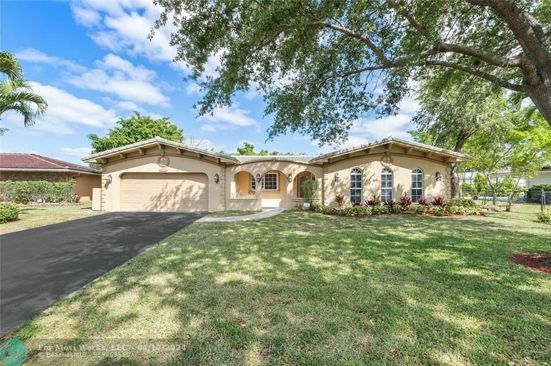 Property Photo:  10977 NW 41st Dr  FL 33065 