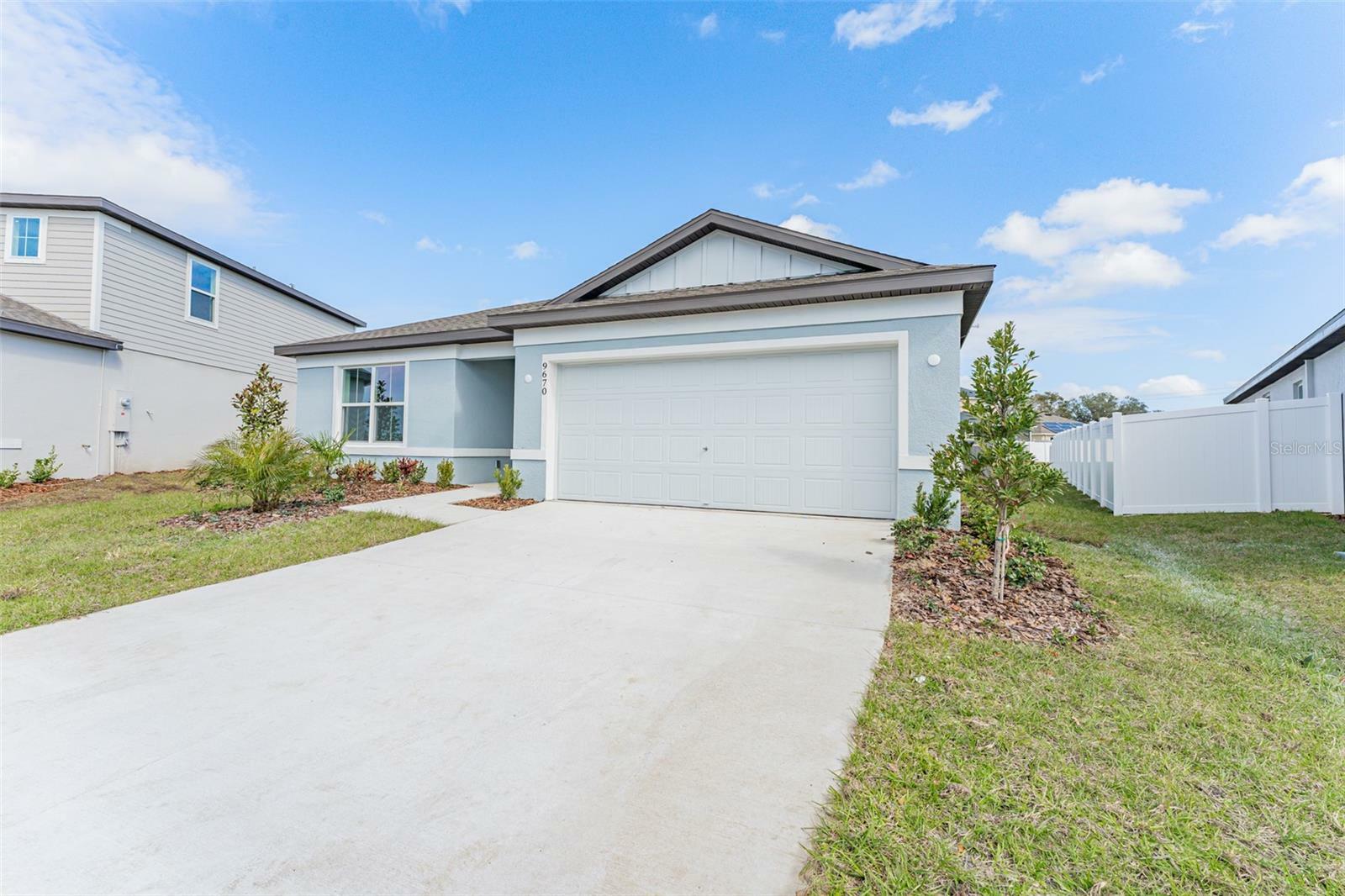 Property Photo:  9670 Summers Cay Circle  FL 33592 