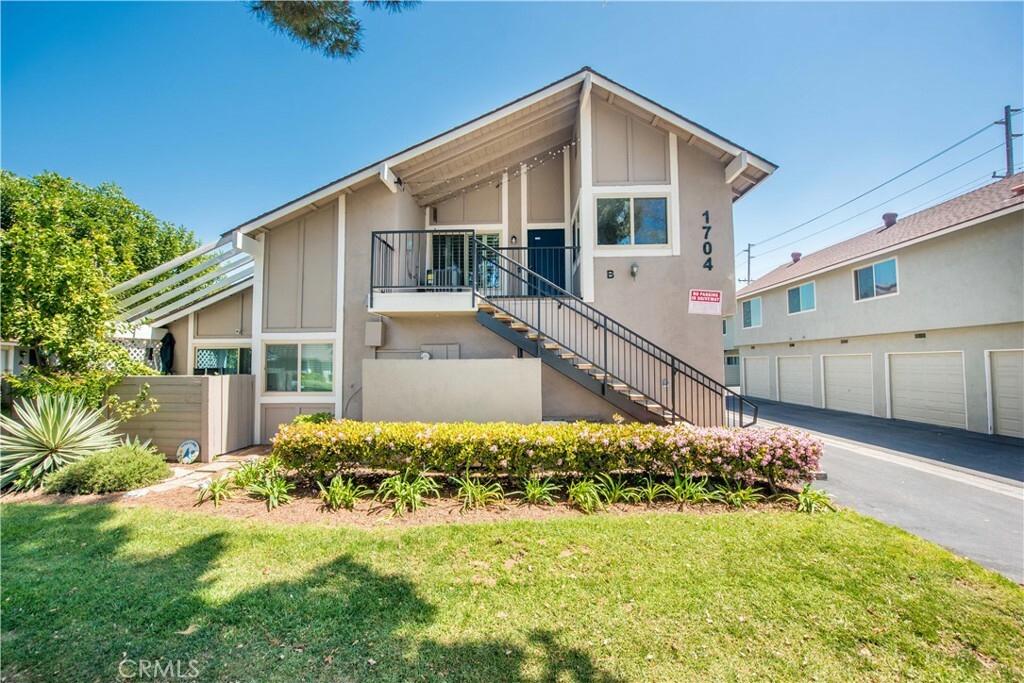 Property Photo:  1704 N Willow Woods Drive B  CA 92807 