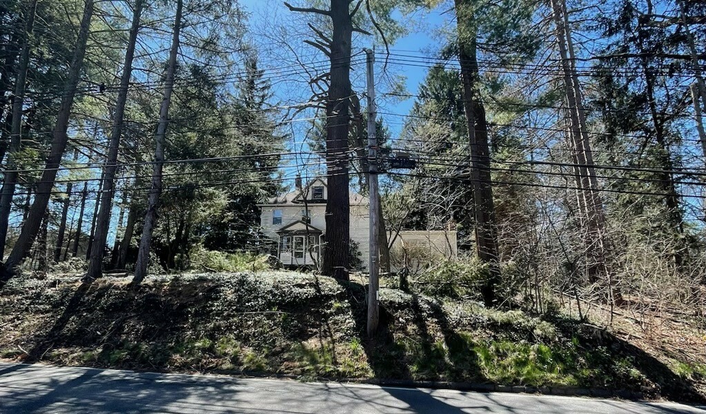 Property Photo: 180 North St MA 01864