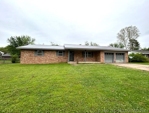 Property Photo: 2502 Peggy Lane OK 74403