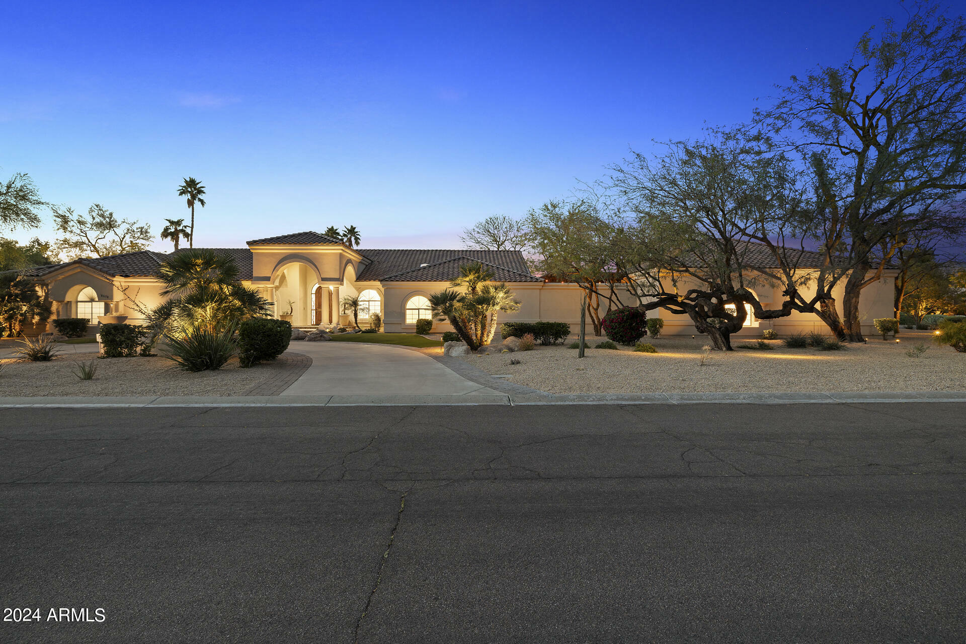 Property Photo:  8678 E Davenport Drive  AZ 85260 