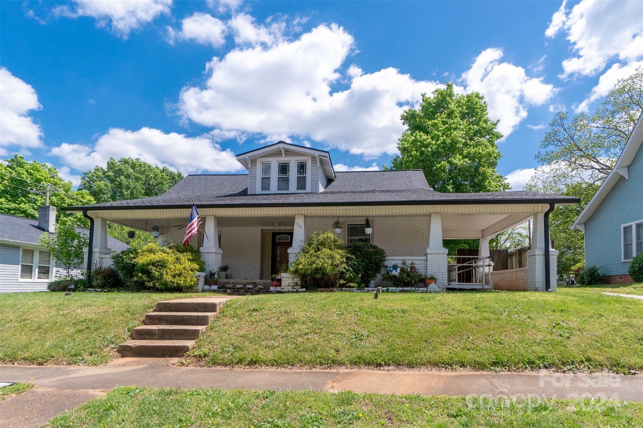 Property Photo:  714 N Main Street  NC 28023 