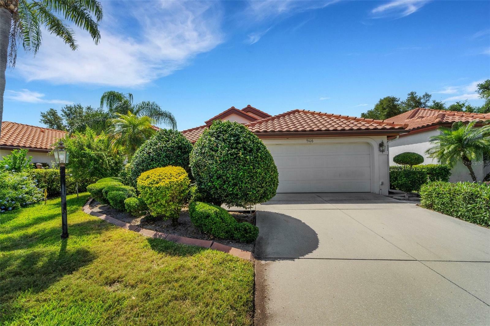 Property Photo:  908 Harbor Town Drive  FL 34292 