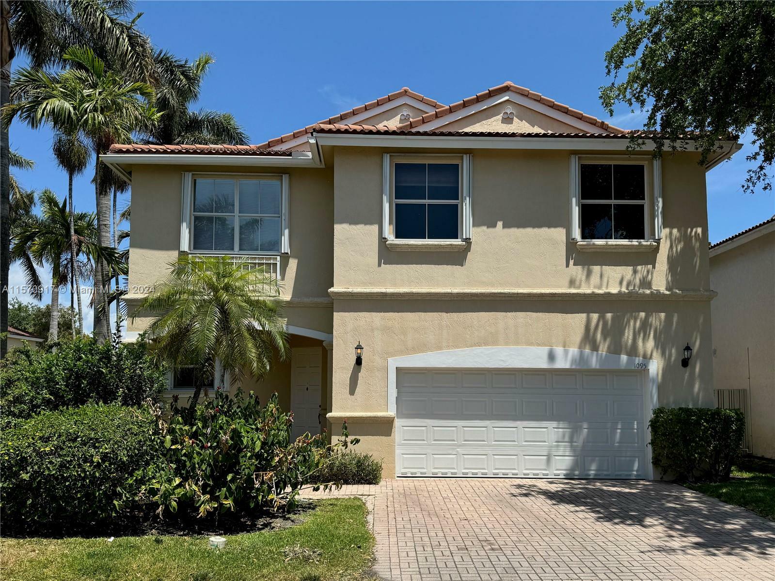 Property Photo:  1095 Scarlet Oak St  FL 33019 