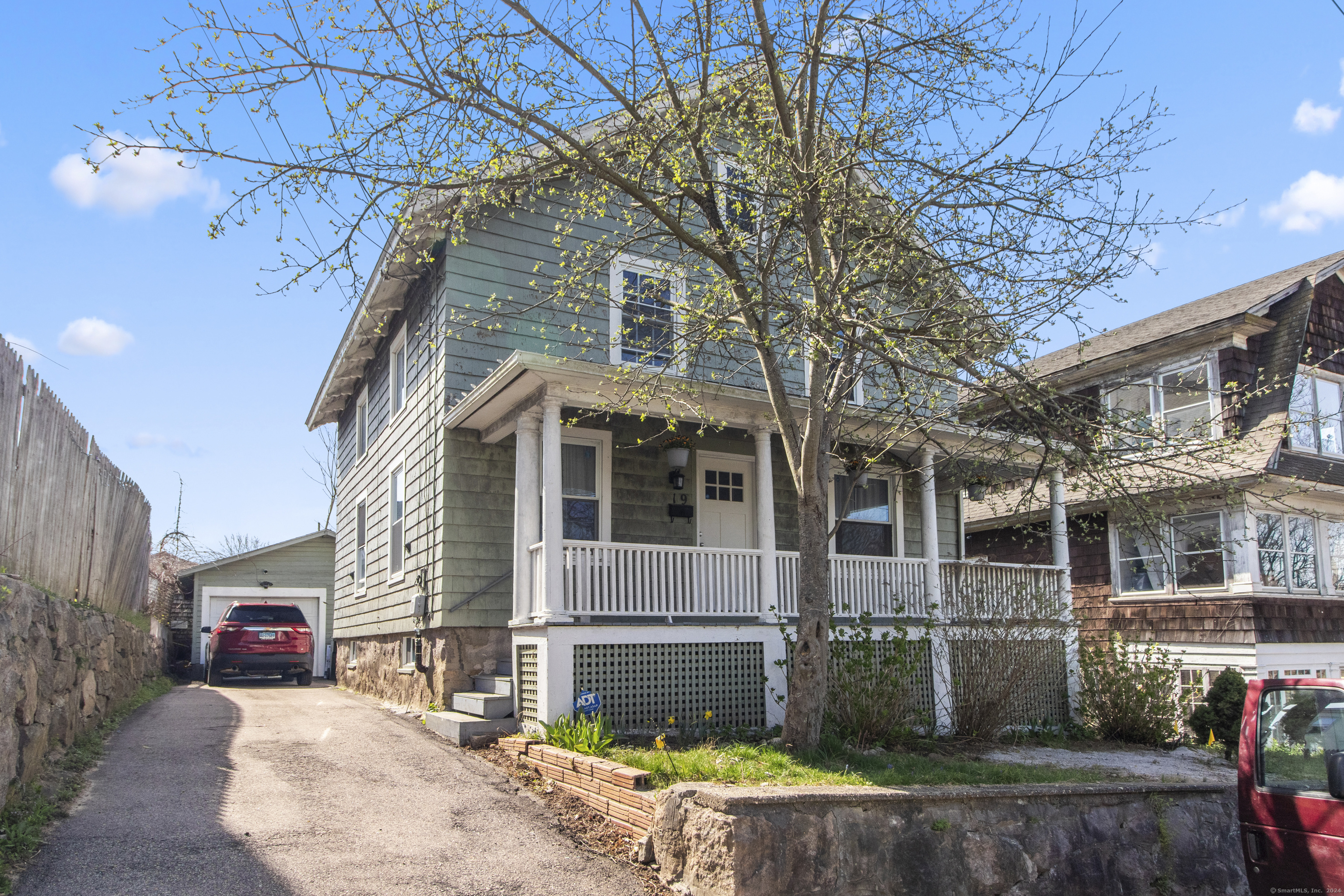 Property Photo: 19 Bragaw Street CT 06320