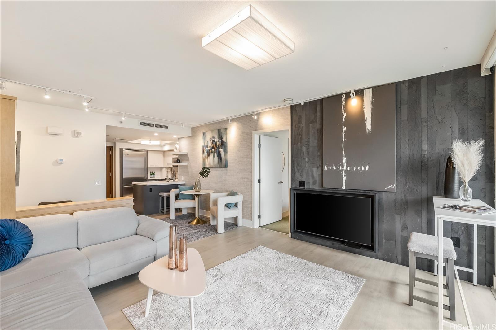 Property Photo: 1837 Kalakaua Avenue 807 HI 96815