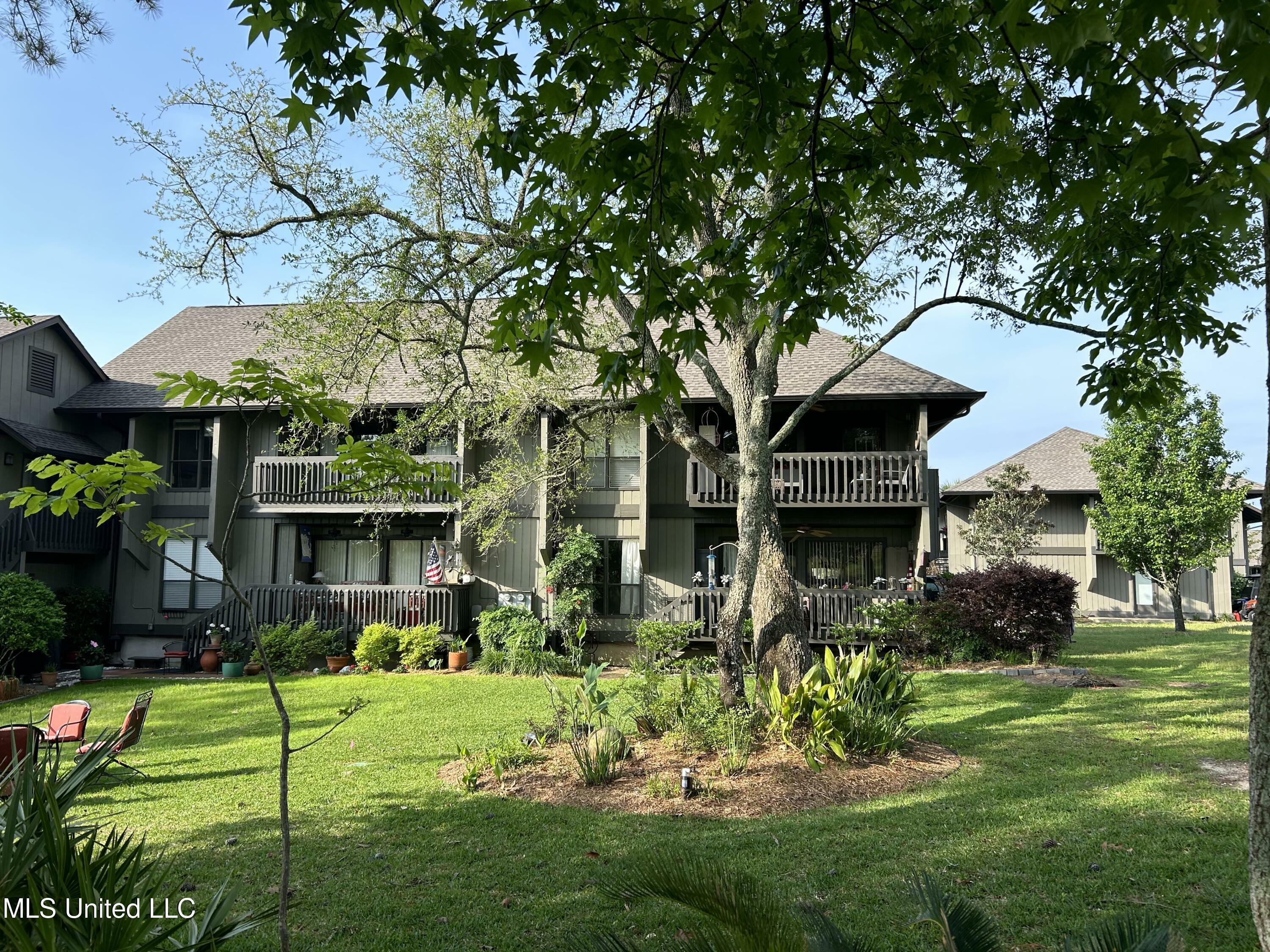 Property Photo:  252 Lanai Village Street  MS 39525 