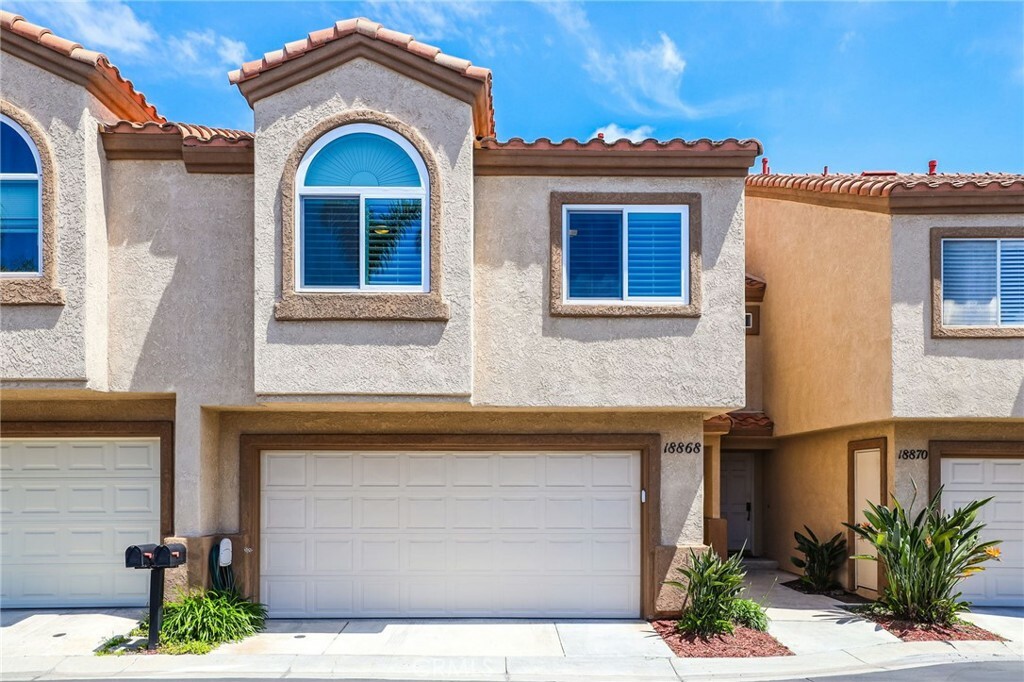 Property Photo: 18868 Milos Circle CA 92648