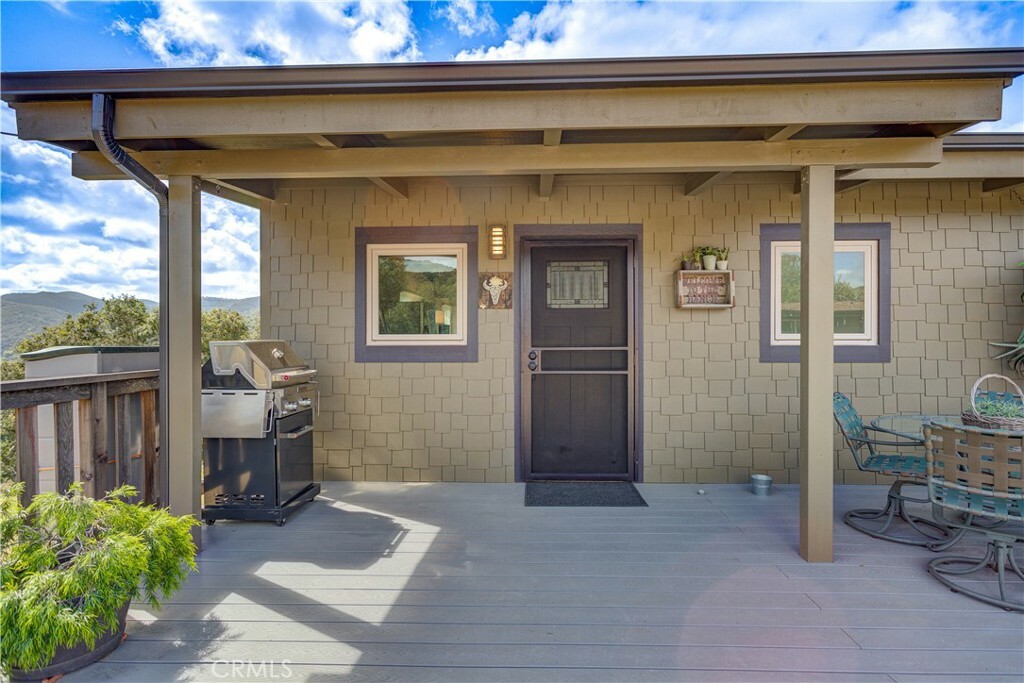 Property Photo:  1090 Dakota Lane  CA 93444 