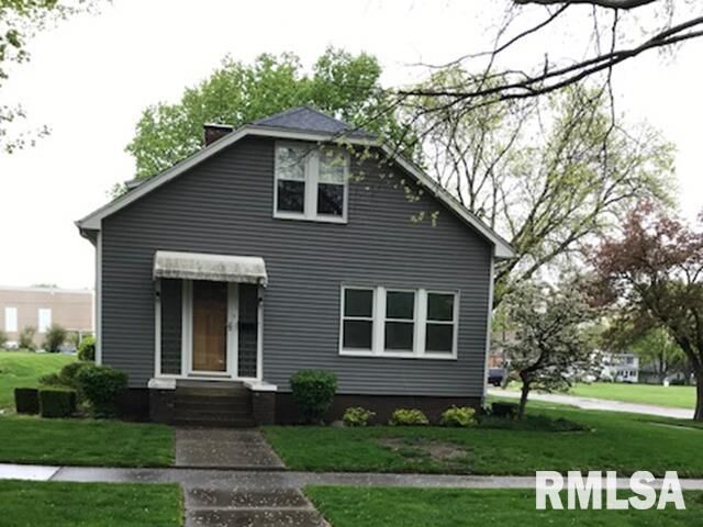 215 N Fulton Street  Lacon IL 61540 photo