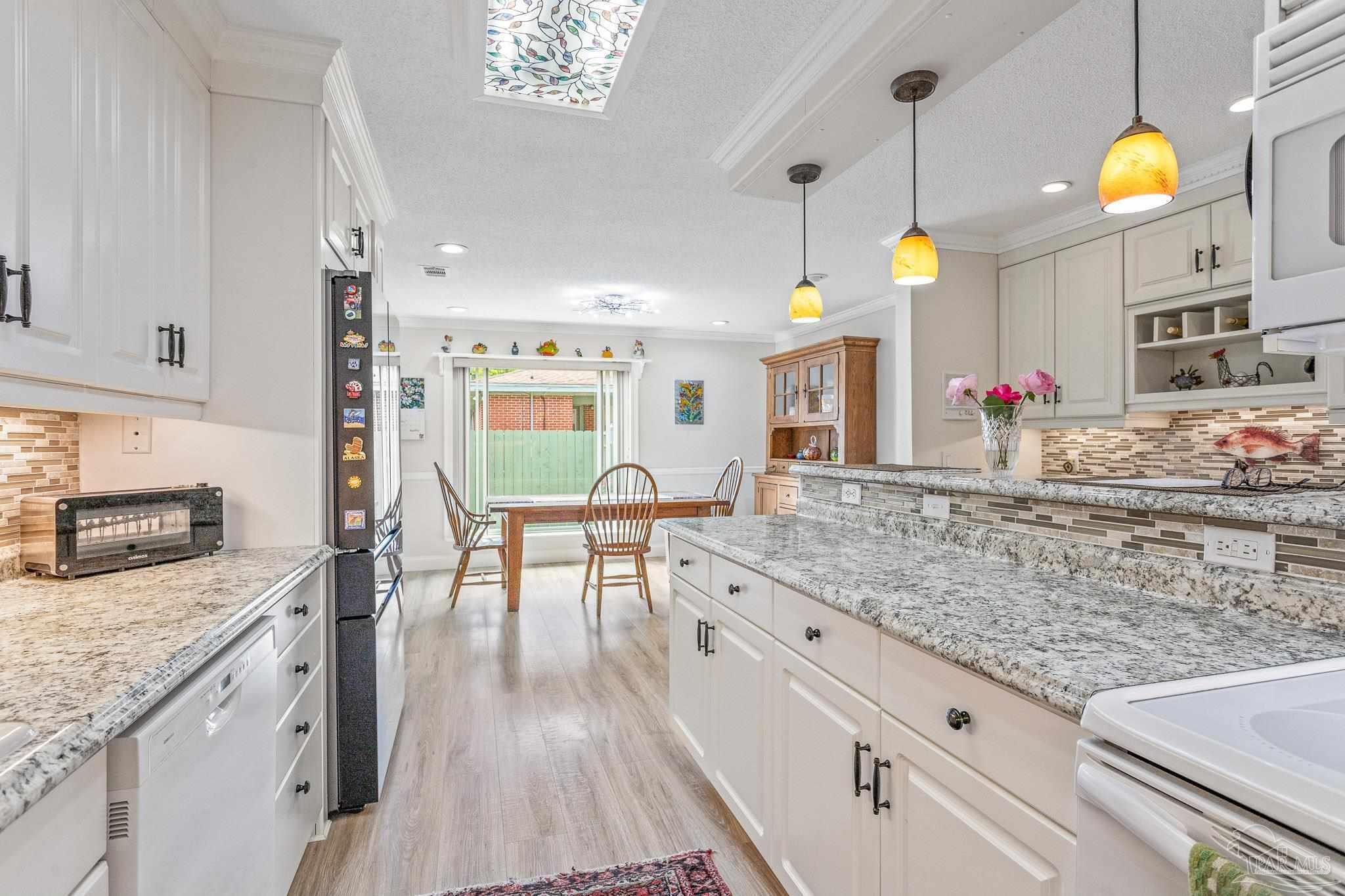 Property Photo: 7203 Harvey St FL 32506
