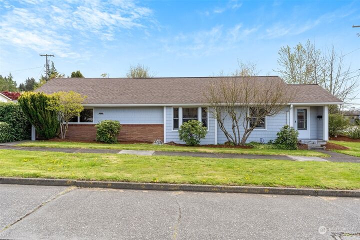 818 S Market Boulevard  Chehalis WA 98532 photo