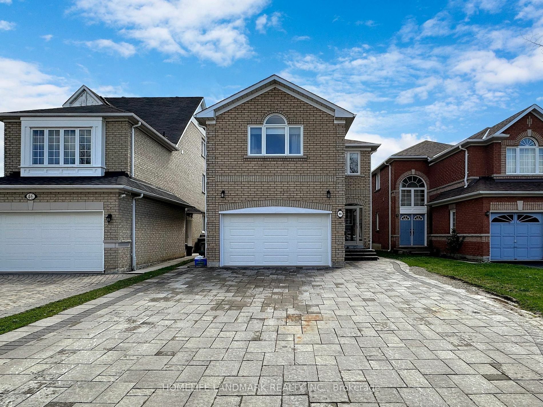 Property Photo:  44 Beechgrove Cres  ON L3R 4Z1 