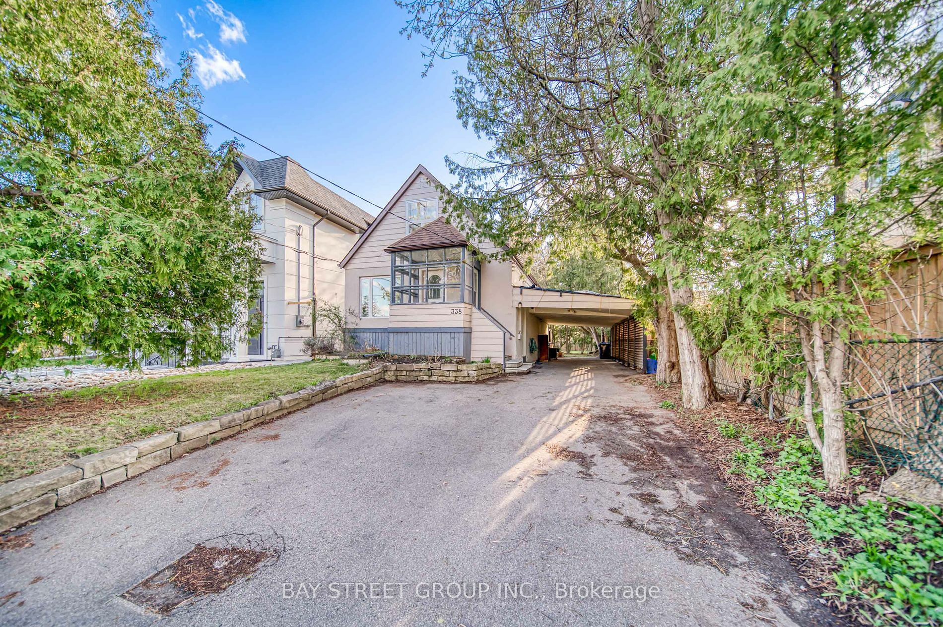 Property Photo:  338 Willowdale Ave  ON M2N 5A2 