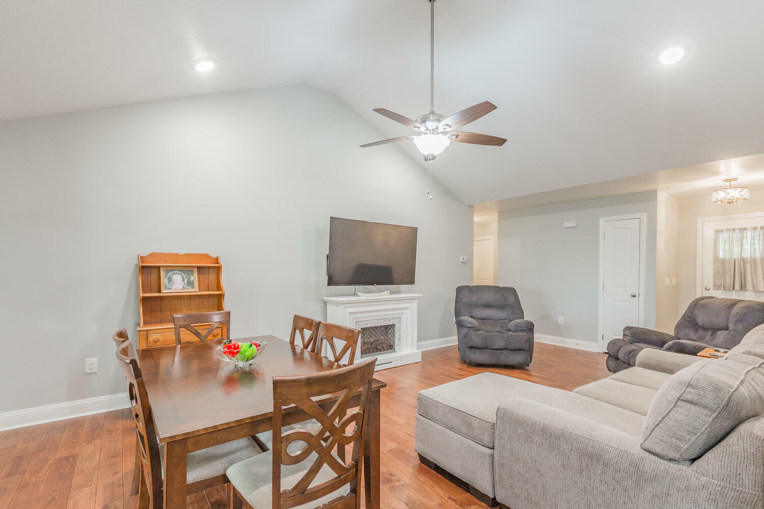 Property Photo:  112 W Morgan St  GA 30728 