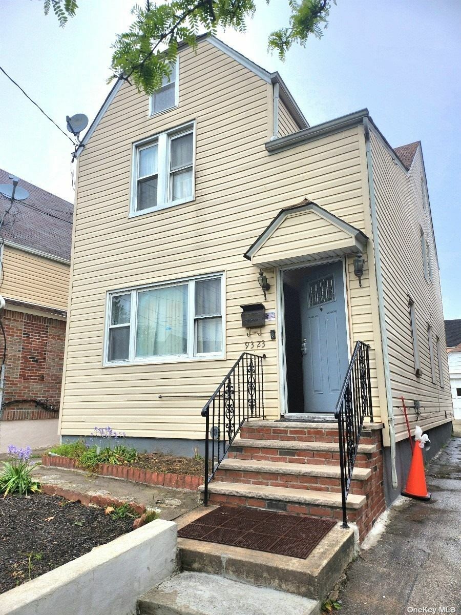 93-23 210 Street  Queens Village NY 11428 photo