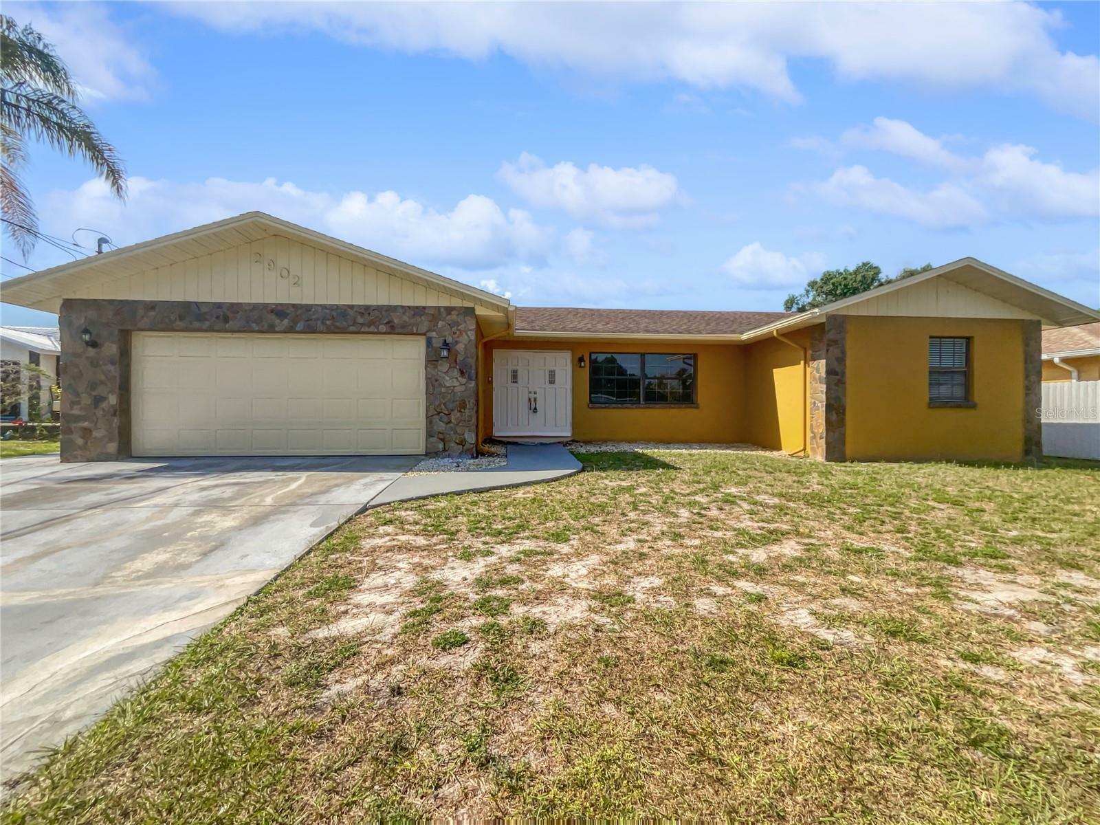 Property Photo:  2902 9th Avenue E  FL 34208 