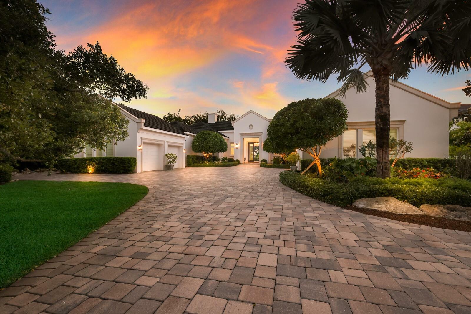 Property Photo: 3336 Old Oak Drive FL 34239