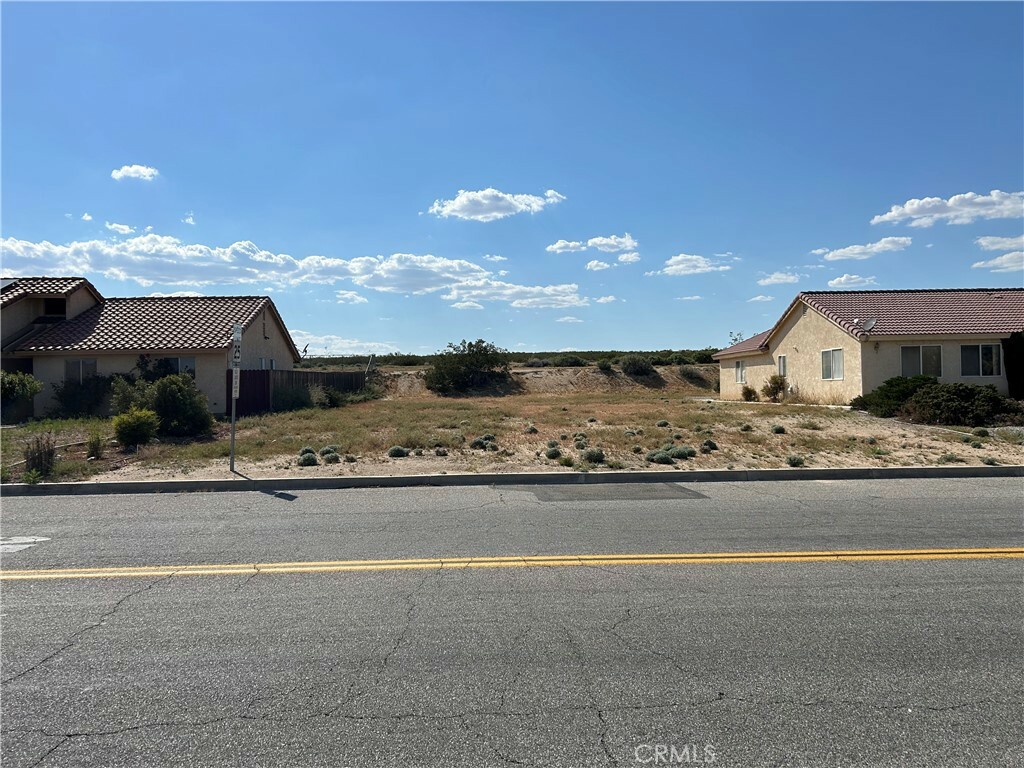 Property Photo:  27086 Silver Lakes Pkwy  CA 92342 