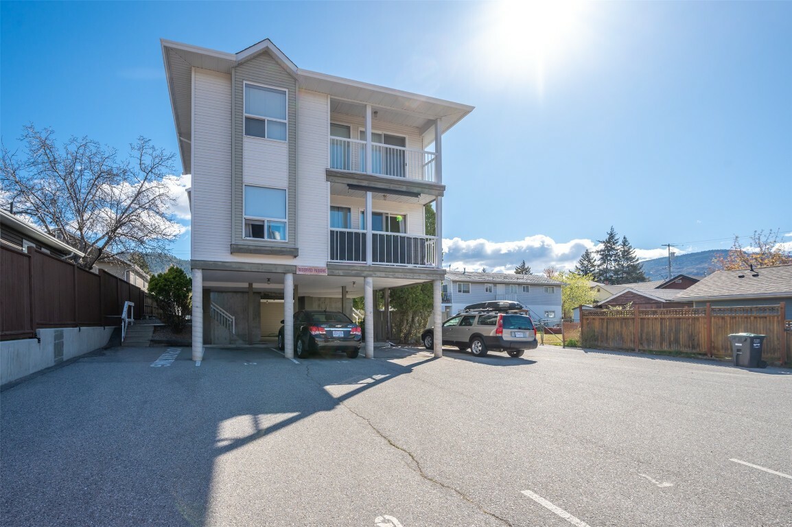 Property Photo:  763 Government Street  BC V2A 4T5 