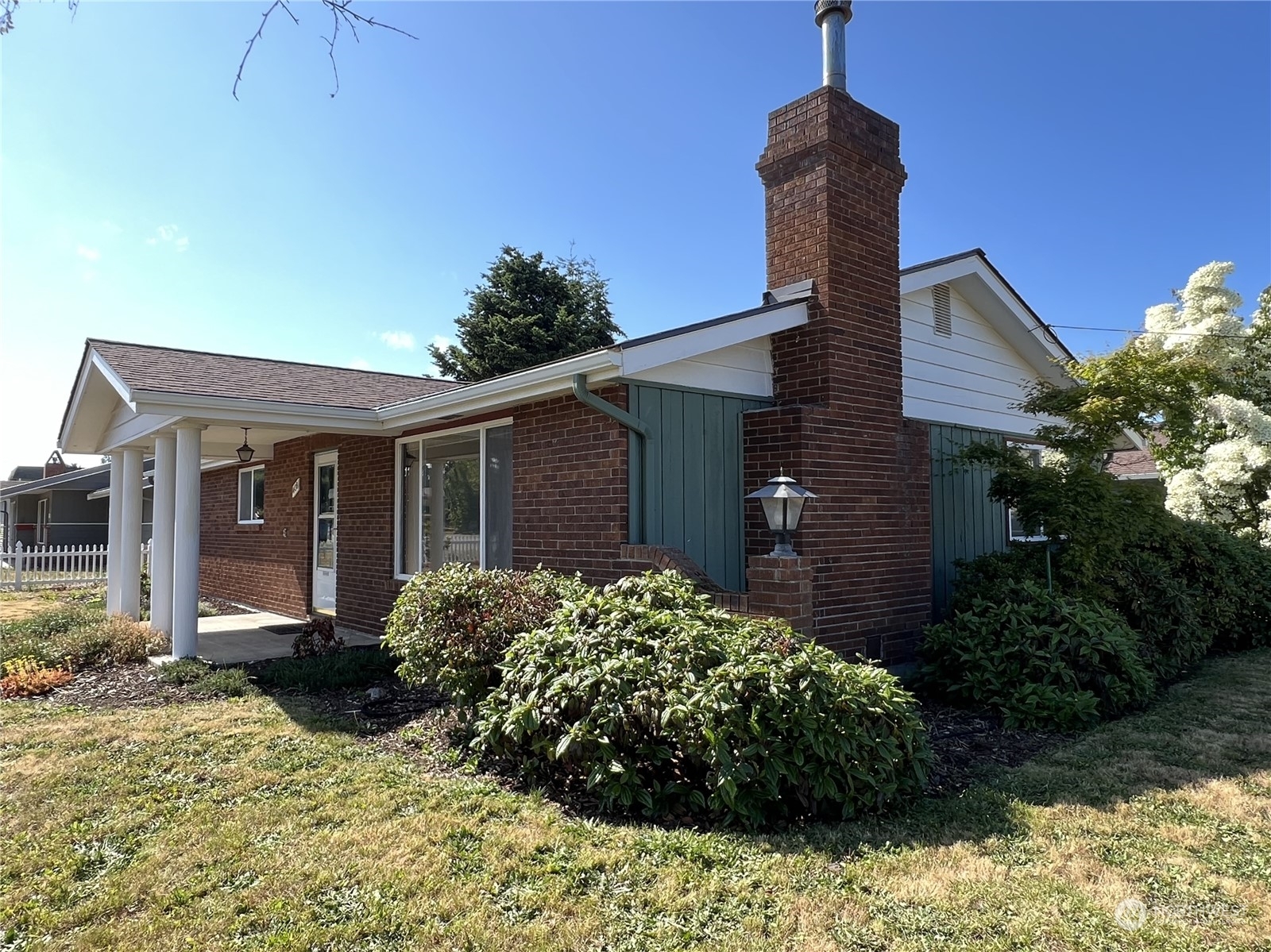 408 W Hemlock Street  Sequim WA 98382 photo