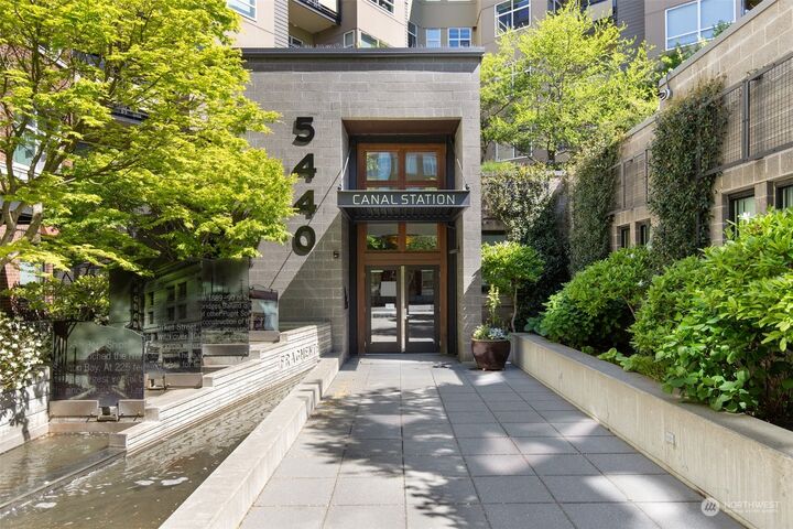 5440 Leary Avenue NW 407  Seattle WA 98107 photo