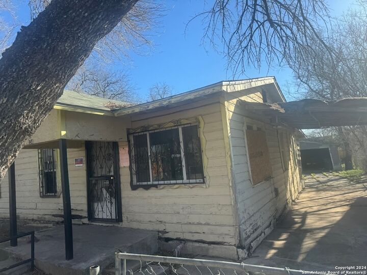 Property Photo:  234 Doolittle St  TX 78211 