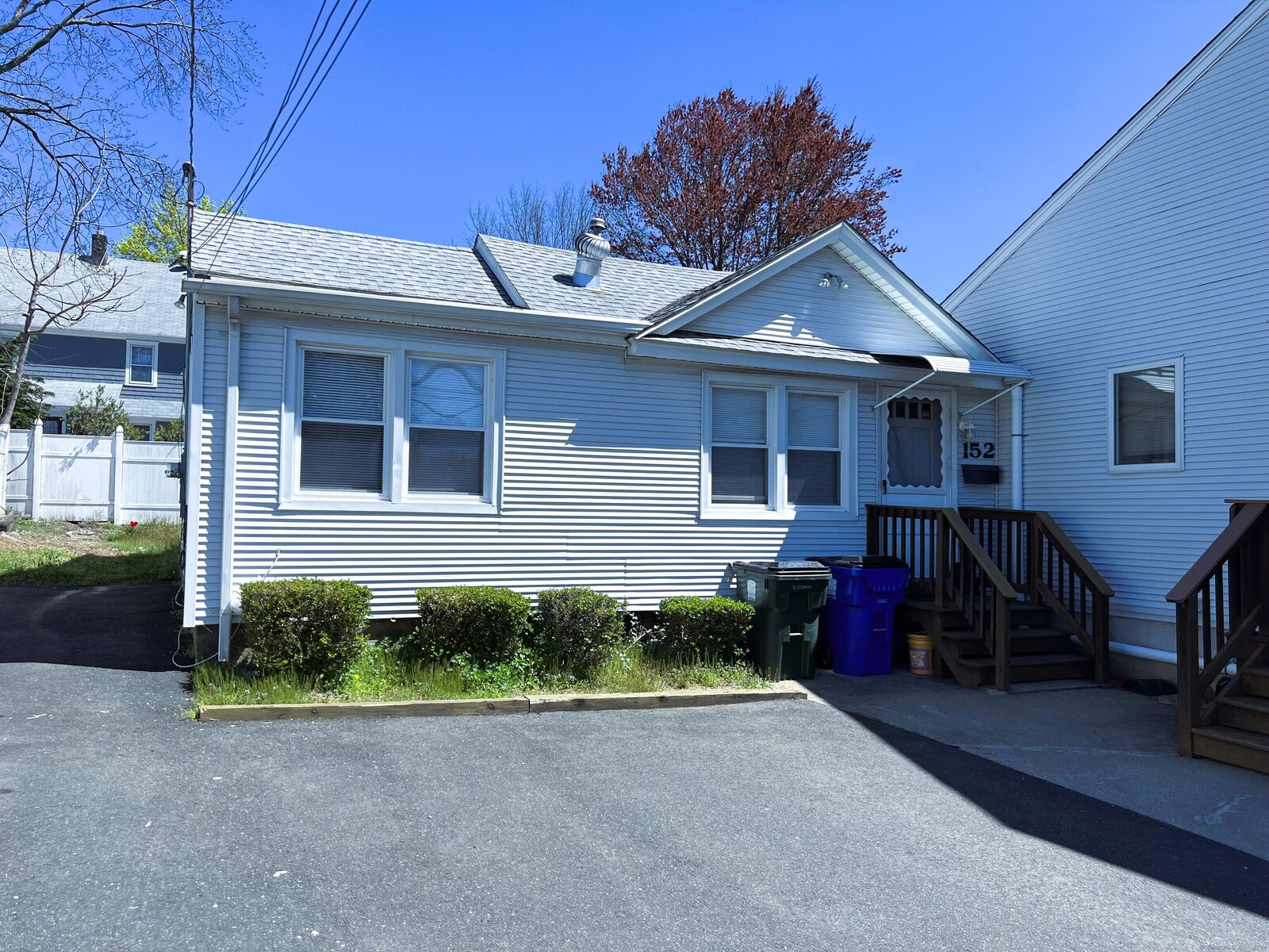 Property Photo:  150 Brentwood Avenue  CT 06825 