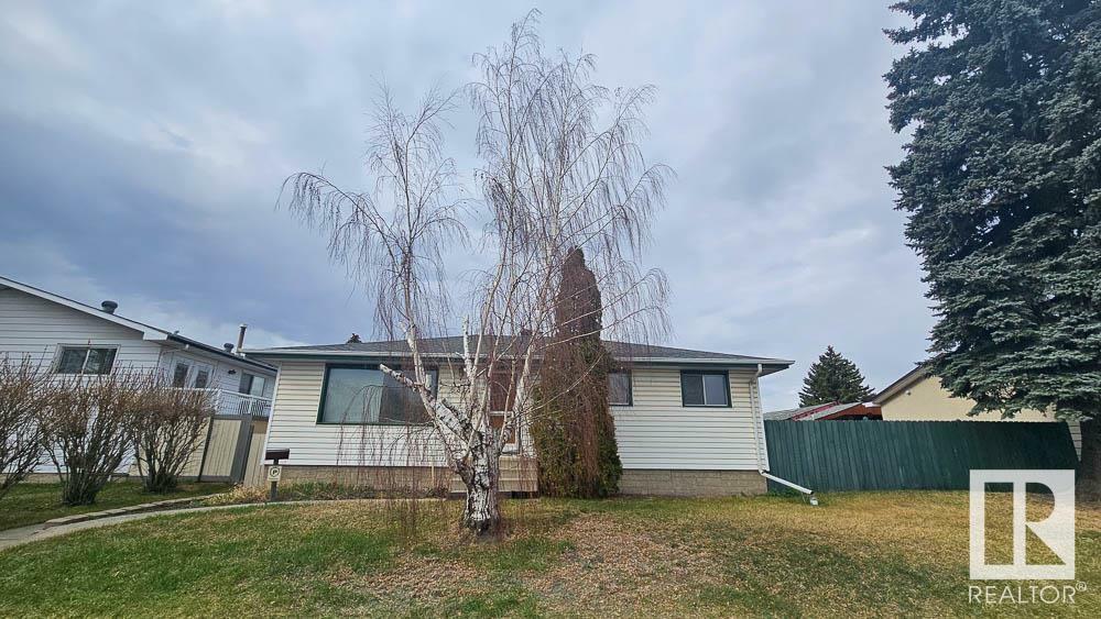 Property Photo:  6312 144 Avenue NW  AB T5A 1K9 