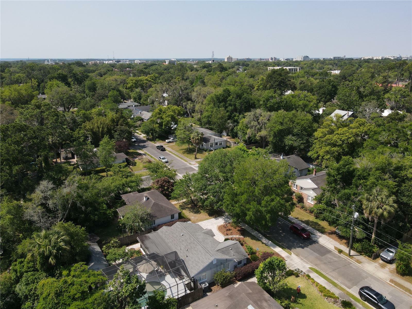 Property Photo: 1109 NE 5th Street FL 32601