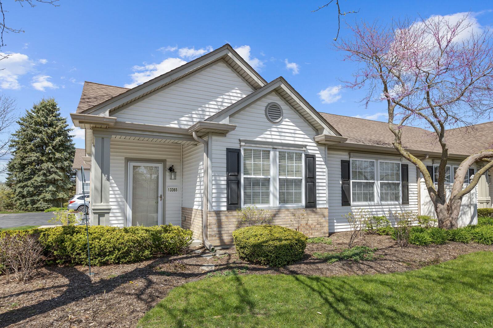 Property Photo: 13365 Michigan Avenue 13365 IL 60142