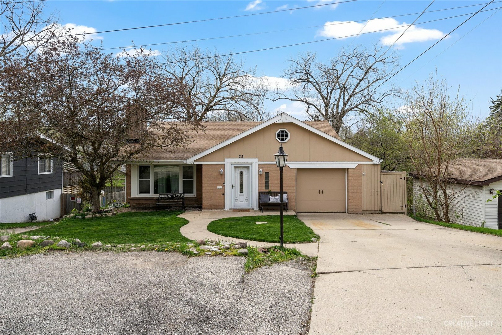 Property Photo: 23 Hilly Lane IL 60156