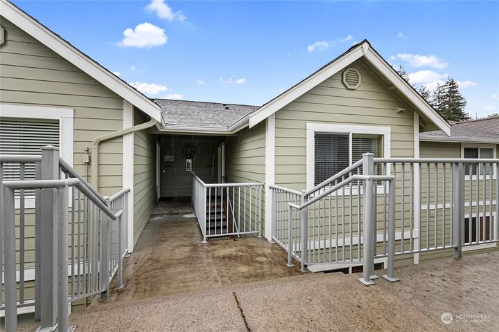 1680 Liberty Street 202  Lynden WA 98264 photo