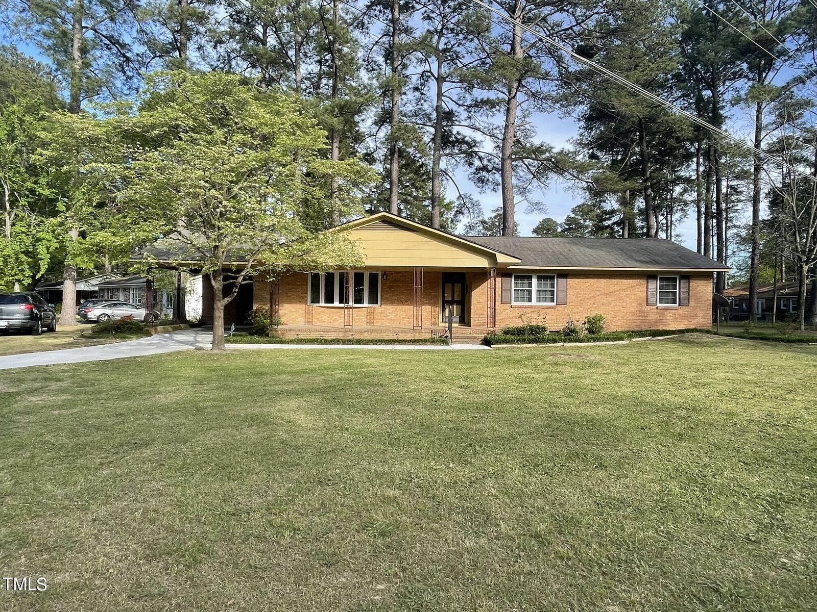 Property Photo: 6353 Kincross Avenue NC 28304